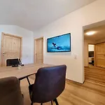 Apartament Oberlehengut Flachau