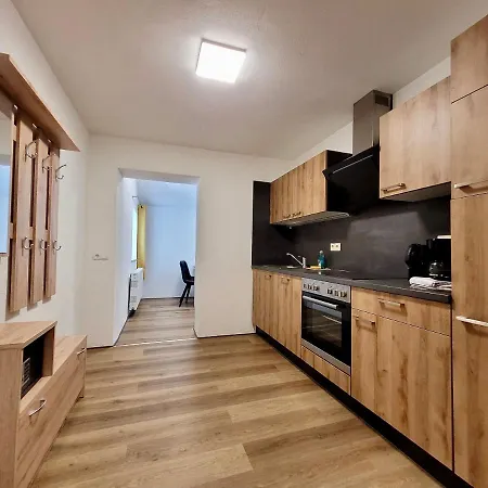 Oberlehengut アパート