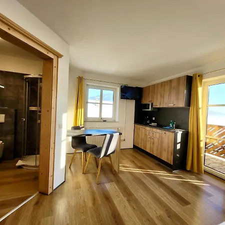 Апартаменти Oberlehengut