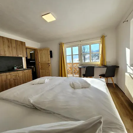 Oberlehengut Апартаменти *