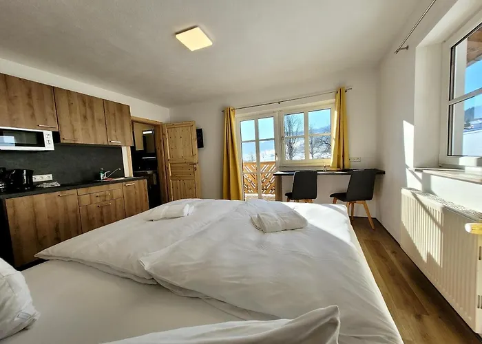 Oberlehengut Apartment *